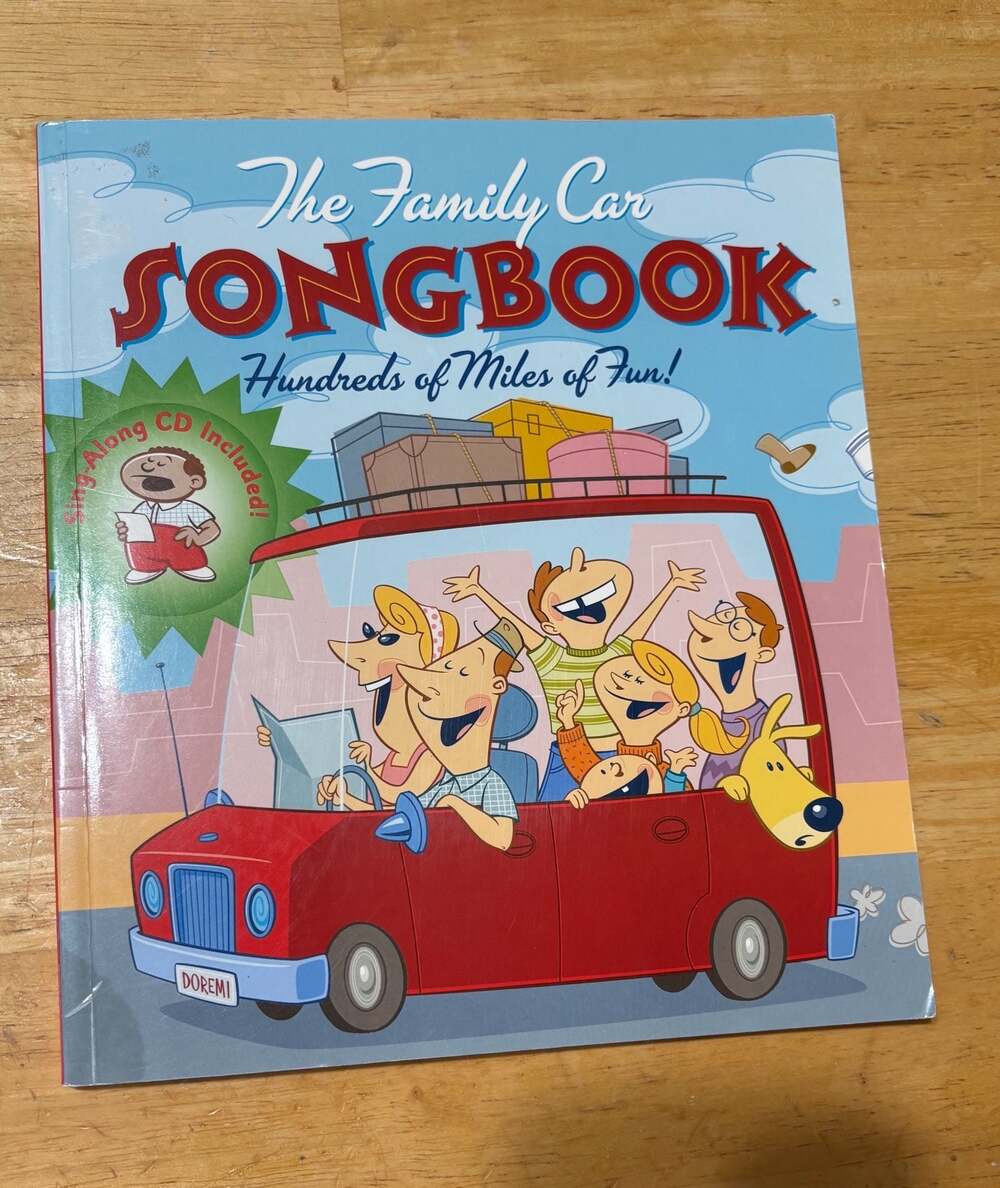 The Family Car Songbook: Hundreds of Miles of Fun! with Sing-Along CD